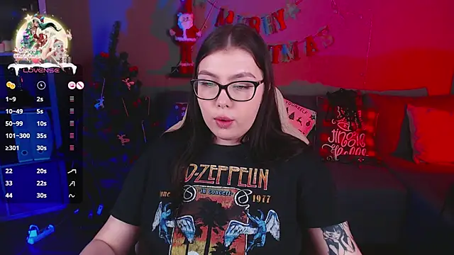 Snapshot of Arizonaa_Muse chatting on December 19, 2024, 3:30 pm Arizonaa Muse online show from December 19, 2024, 3:30 pm