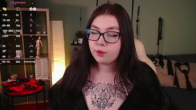 Snapshot of Arizonaa_Muse chatting on March 9, 2025, 12:31 am Arizonaa Muse online show from March 9, 2025, 12:31 am