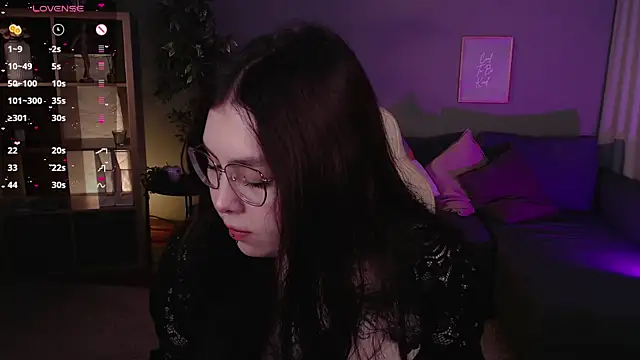 Snapshot of Arizonaa_Muse chatting on September 12, 2025, 12:33 am Arizonaa Muse online show from September 12, 2025, 12:33 am