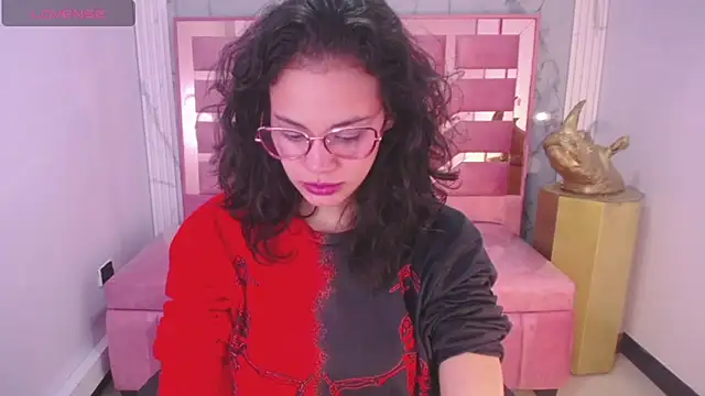 Snapshot of Tyna_ch chatting on January 2, 2025, 4:24 pm Tyna ch online show from January 2, 2025, 4:24 pm