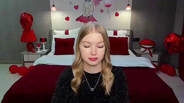 shy  lady online show from February 12, 2025, 2:21 pm