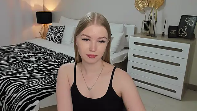 shy  lady online show from March 18, 2025, 12:27 am