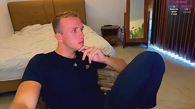 Snapshot of tommy_cumfinger chatting on June 17, 2026, 1:41 am tommy cumfinger online show from June 17, 2026, 1:41 am