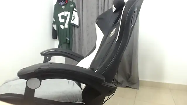 Snapshot of seux-88 chatting on March 11, 2026, 12:27 am seux-88 online show from March 11, 2026, 12:27 am