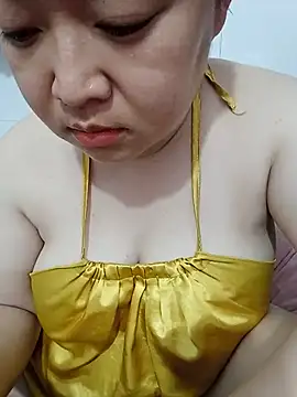 Snapshot of VyOanh2K chatting on May 27, 2026, 3:53 pm VyOanh2K online show from May 27, 2026, 3:53 pm