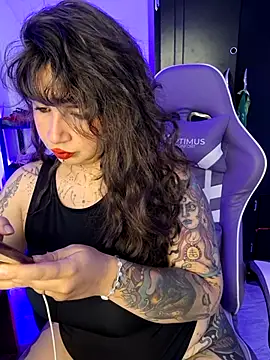 Aria Bennett21 online show from September 28, 2025, 2:17 am