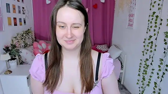 Lattea online show from June 7, 2026, 4:33 pm