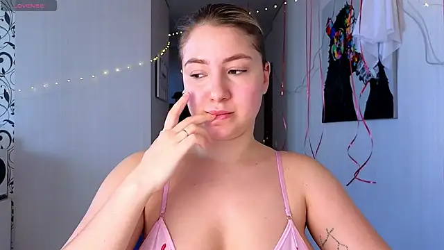Snapshot of Yassyaaa chatting on March 7, 2025, 11:40 am Yassyaaa online show from March 7, 2025, 11:40 am