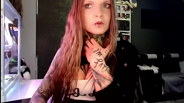 InesGold online show from February 24, 2025, 7:30 pm