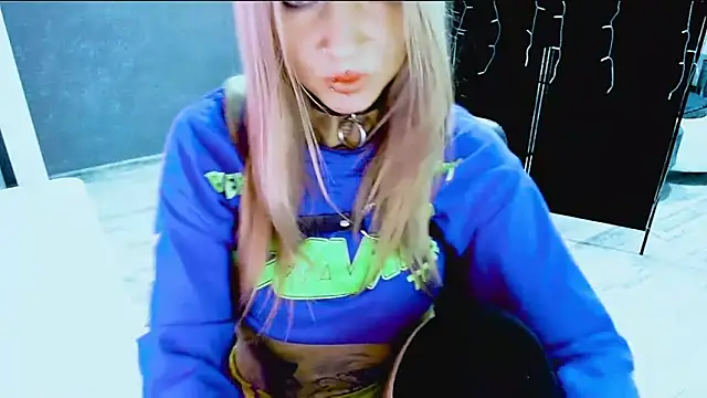 InesGold online show from September 16, 2025, 8:21 pm