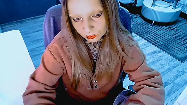 InesGold online show from April 14, 2026, 6:41 am