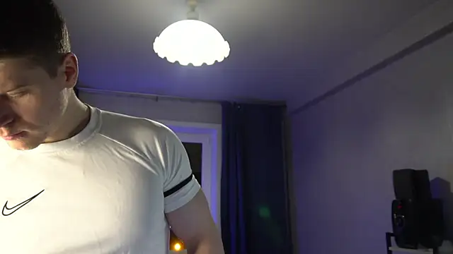 Bruno Banani online show from November 26, 2025, 5:14 pm