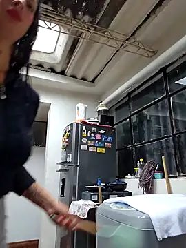 Abbyjonhson   online show from February 11, 2025, 1:30 pm