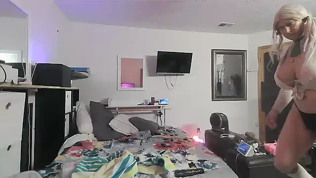 sissytrapdolly24 online show from March 25, 2026, 9:26 am