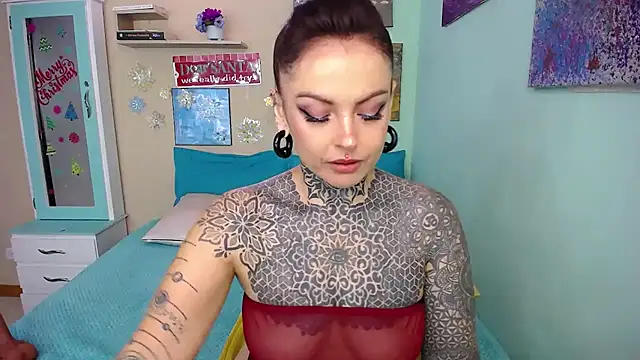 LolaRouse online show from December 23, 2024, 7:41 pm