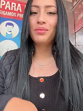 Sara luna  online show from March 21, 2025, 3:46 pm