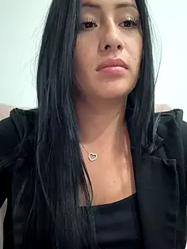 Snapshot of Sara_luna_ chatting on November 15, 2025, 1:14 am Sara luna online show from November 15, 2025, 1:14 am