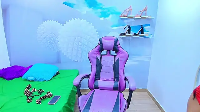 DEMI LEED online show from September 25, 2025, 12:20 pm