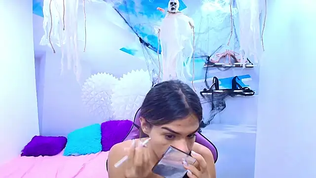 DEMI LEED online show from October 14, 2025, 12:50 pm