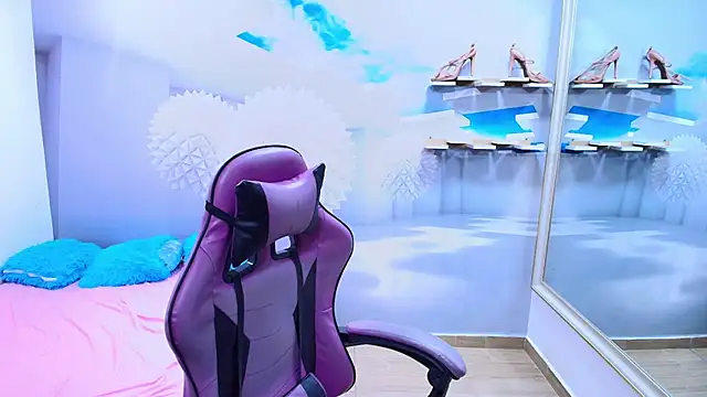 DEMI LEED online show from April 15, 2026, 12:34 pm