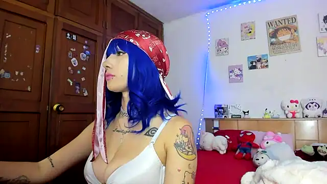 LunaDeCristall online show from September 17, 2025, 8:16 am