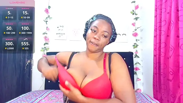 Snapshot of CiaraEbony chatting on March 7, 2026, 2:30 am CiaraEbony online show from March 7, 2026, 2:30 am