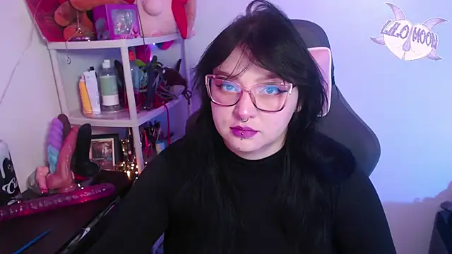 LiloMoon69 online show from January 18, 2025, 3:20 am