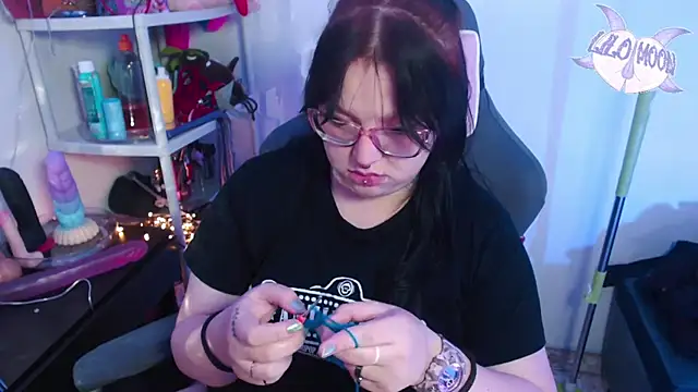 LiloMoon69 online show from January 25, 2025, 6:45 am