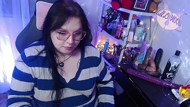 LiloMoon69 online show from February 6, 2025, 6:51 am