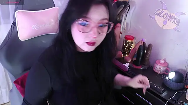 LiloMoon69 online show from September 27, 2025, 1:16 pm