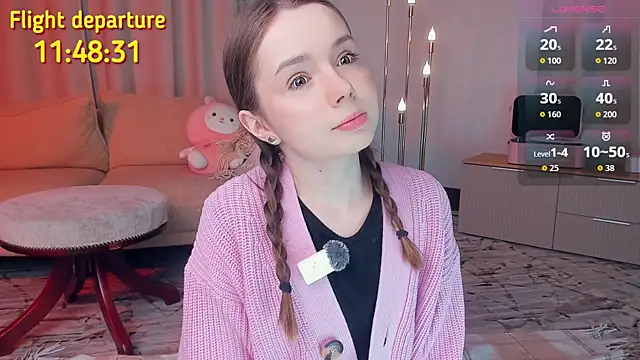 DominikaElis online show from April 7, 2026, 7:47 pm