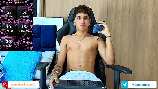  CamiloBass online show from November 30, 2025, 8:13 pm