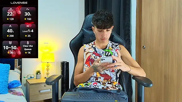  CamiloBass online show from May 23, 2026, 1:11 am