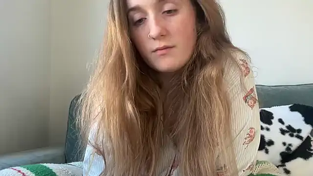 Snapshot of lilsbabyxo chatting on March 25, 2026, 4:35 pm lilsbabyxo online show from March 25, 2026, 4:35 pm