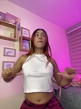 Snapshot of soy_sarah_ chatting on February 25, 2025, 5:30 am soy sarah online show from February 25, 2025, 5:30 am