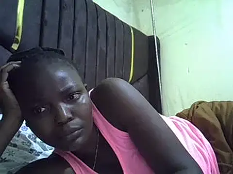 Snapshot of pretty_vivy chatting on December 10, 2024, 3:12 pm pretty vivy online show from December 10, 2024, 3:12 pm