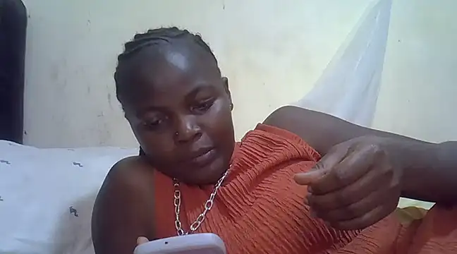 Snapshot of pretty_vivy chatting on March 4, 2025, 8:46 am pretty vivy online show from March 4, 2025, 8:46 am