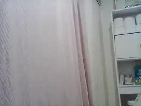 Snapshot of burrkitty chatting on December 13, 2024, 7:21 pm burrkitty online show from December 13, 2024, 7:21 pm