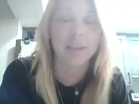 Snapshot of burrkitty chatting on September 28, 2025, 9:25 am burrkitty online show from September 28, 2025, 9:25 am