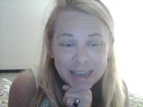 Snapshot of burrkitty chatting on November 22, 2025, 6:56 am burrkitty online show from November 22, 2025, 6:56 am