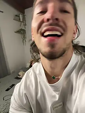 Valentino Xander online show from February 13, 2026, 4:41 am