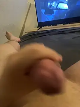 Snapshot of 18yogermann chatting on March 6, 2025, 12:10 am 18yogermann online show from March 6, 2025, 12:10 am