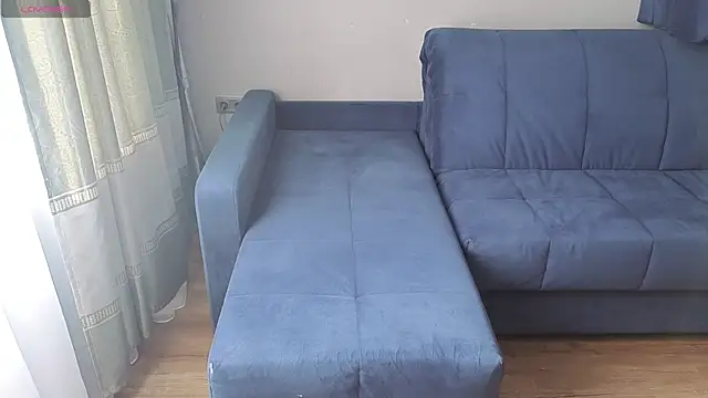 MilaaMilaa online show from March 31, 2026, 4:02 am