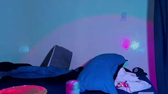 Snapshot of Piggy_Eddy chatting on February 28, 2026, 2:34 am Piggy Eddy online show from February 28, 2026, 2:34 am