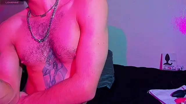 Piggy Eddy online show from April 11, 2026, 6:40 am