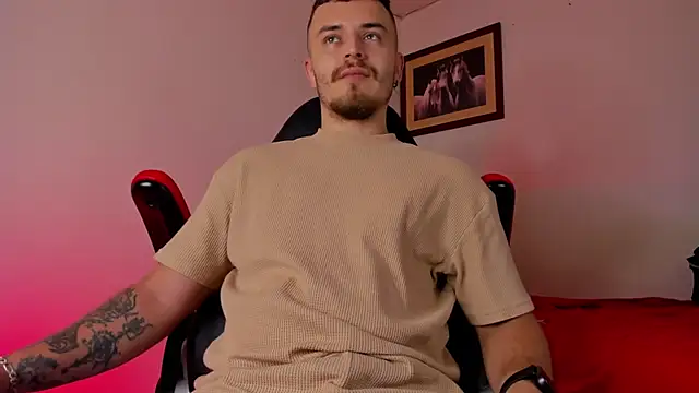 Snapshot of james_connor2 chatting on January 30, 2025, 6:43 pm james connor2 online show from January 30, 2025, 6:43 pm