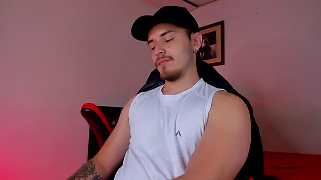 Snapshot of james_connor2 chatting on February 20, 2025, 6:57 pm james connor2 online show from February 20, 2025, 6:57 pm