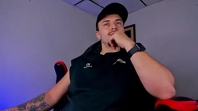 Snapshot of james_connor2 chatting on February 26, 2025, 7:27 pm james connor2 online show from February 26, 2025, 7:27 pm