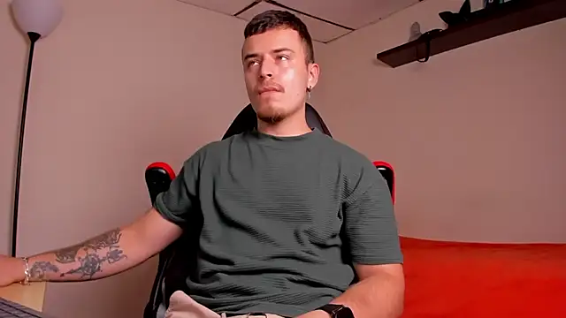 Snapshot of james_connor2 chatting on October 9, 2025, 7:01 pm james connor2 online show from October 9, 2025, 7:01 pm