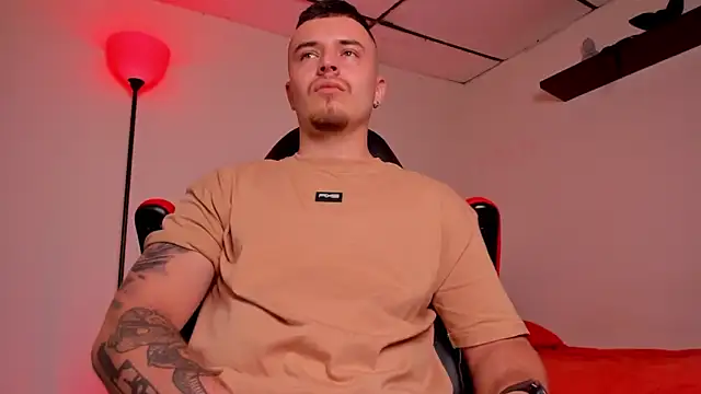 Snapshot of james_connor2 chatting on October 22, 2025, 7:46 pm james connor2 online show from October 22, 2025, 7:46 pm